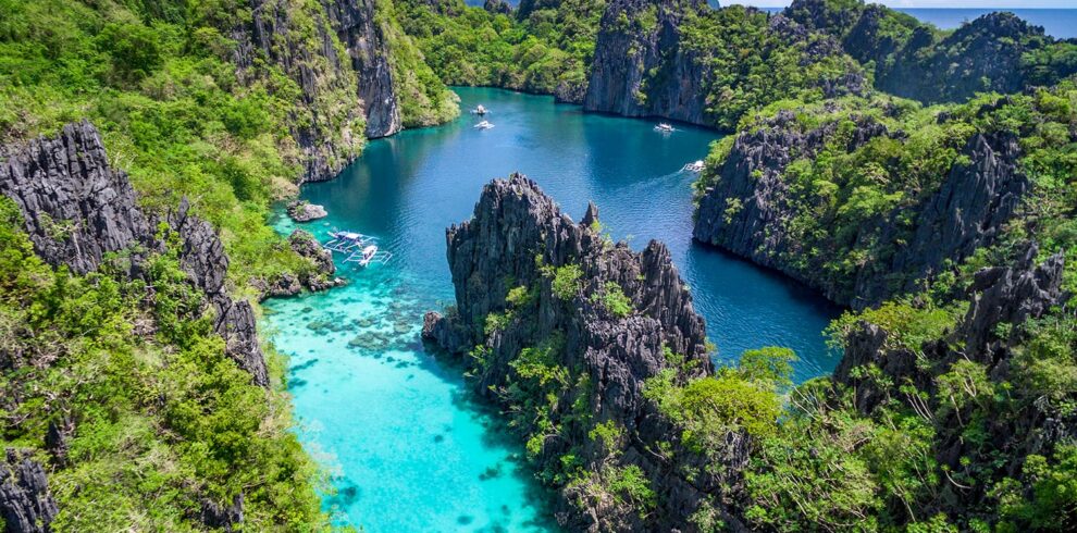 lagoon-el-nido-palawan-philippines-shutterstock_753626092